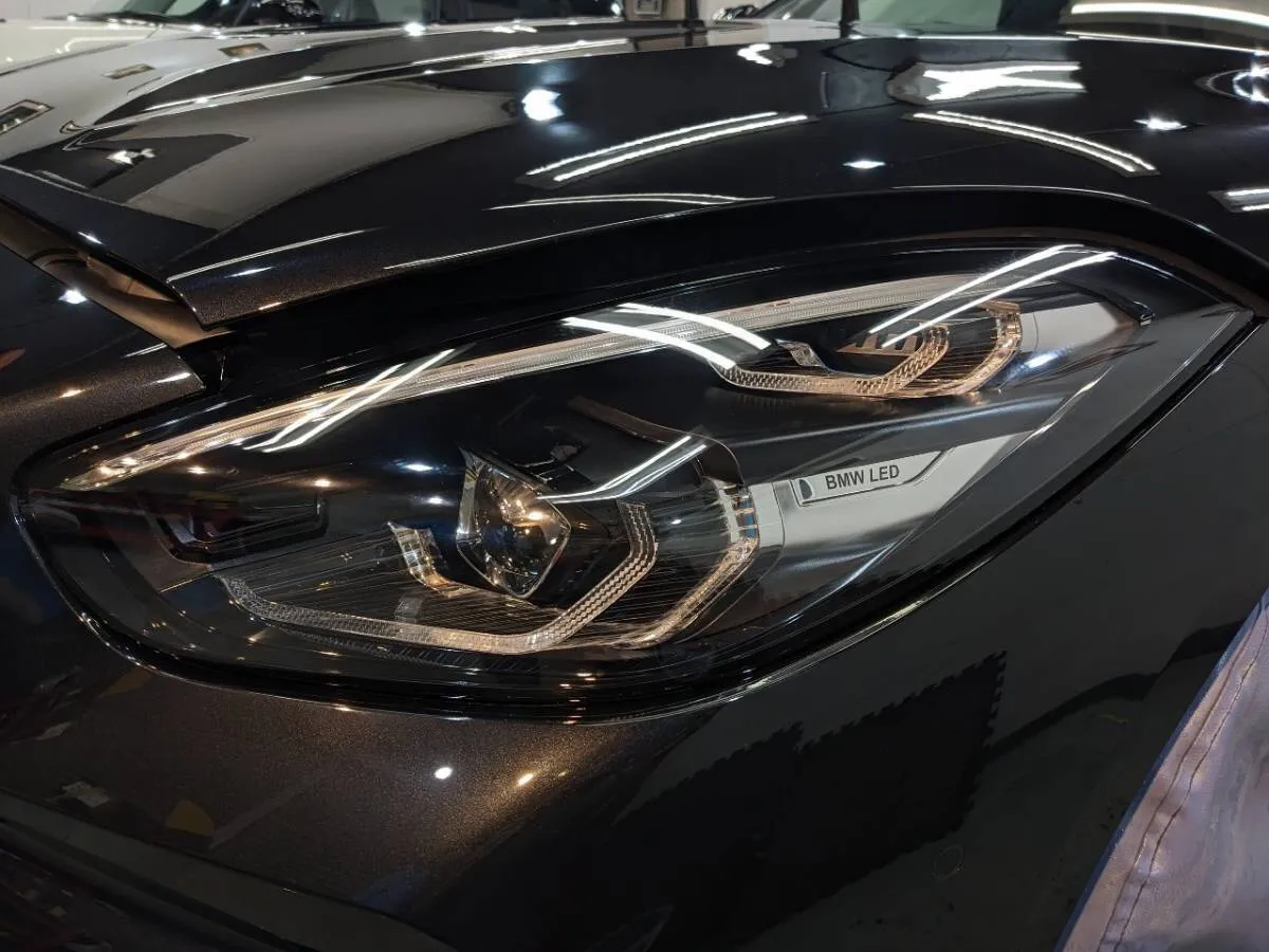 BMW新型Z４のヘッドライトプロテクションフィルム料金