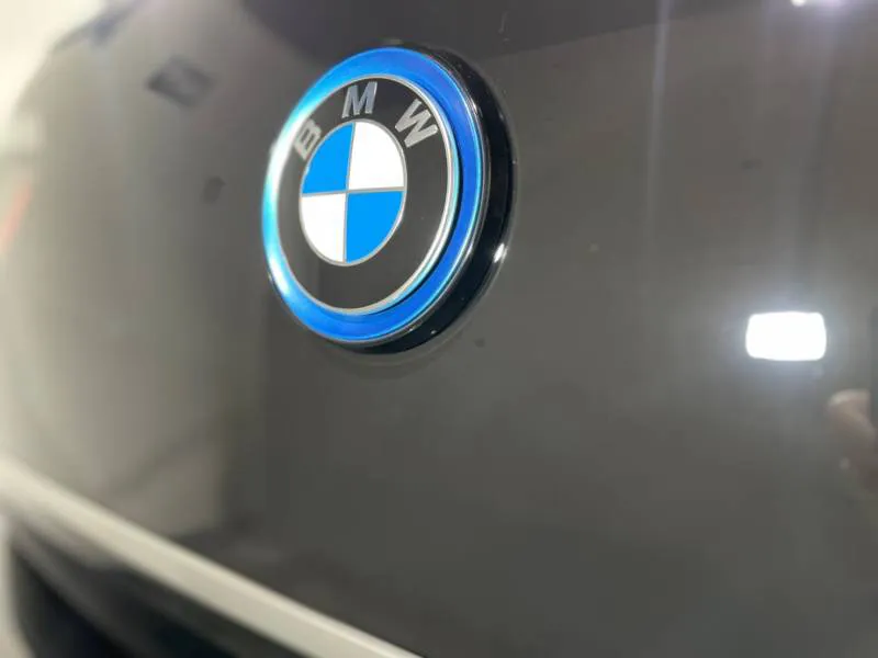 BMWi３のリアガラスハッチ撥水加工
