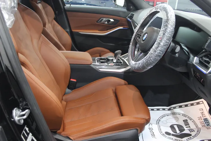 BMWの内装レザーシートは「SOFT CERAMIC SHIELD（ソフトセラミックシールド）」で保護