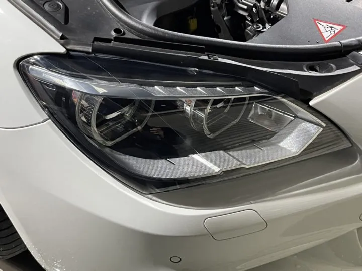BMW650iのクラック除去で透明度がアップ