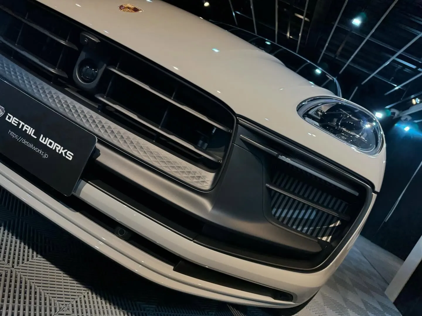 本日は新車マカンGTSのボディコーティング(Hi-MOHS ...