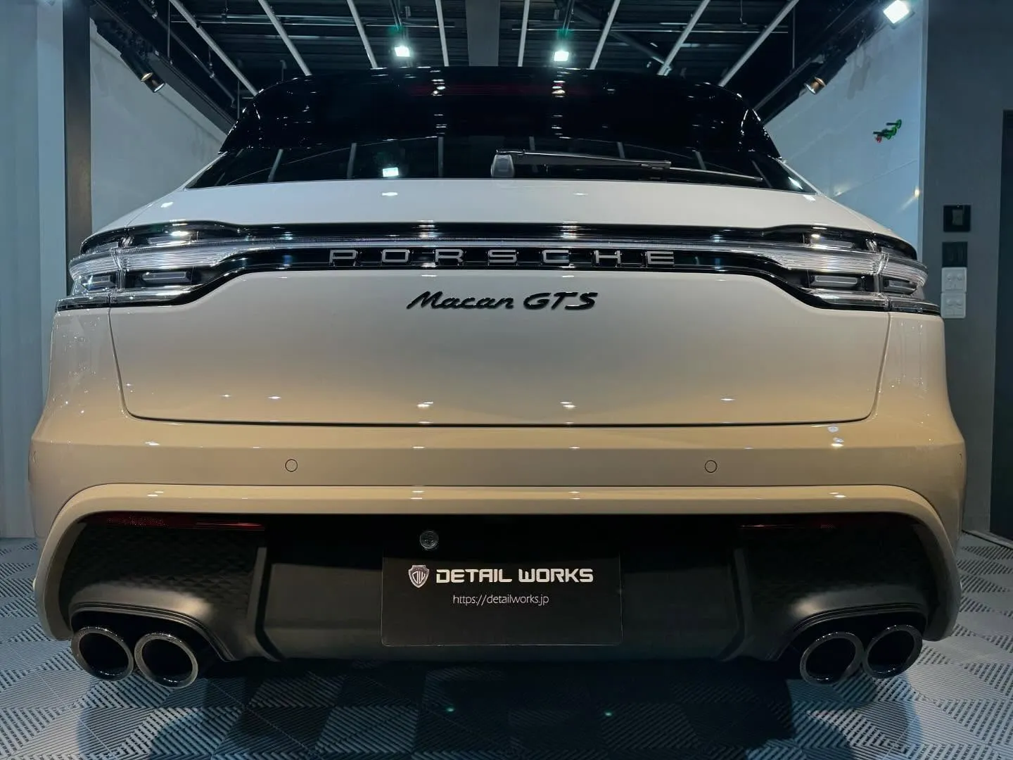 本日は新車マカンGTSのボディコーティング(Hi-MOHS ...