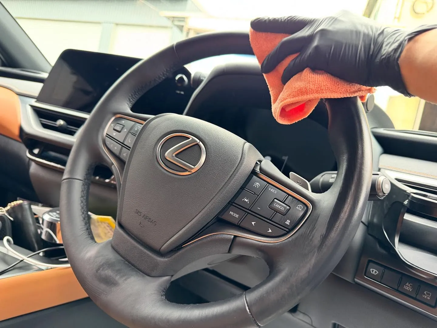 LEXUS UX300hのシートコーティング、フロント・リア...