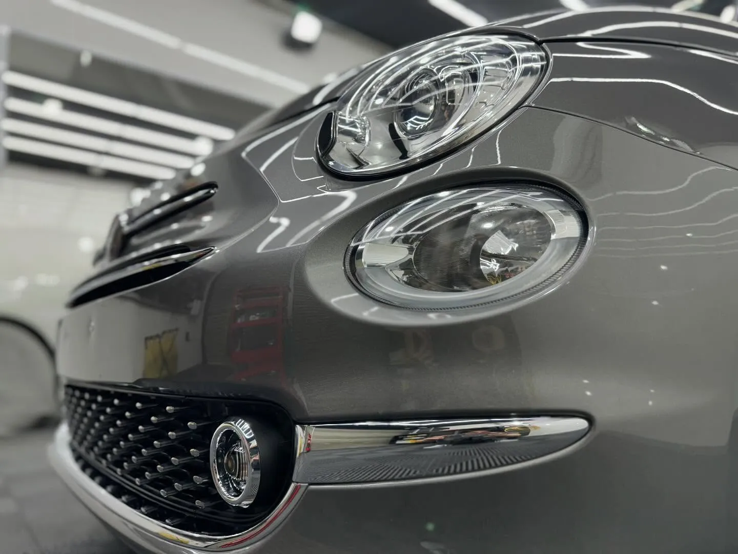 本日はフィアット500 Dolcevitaのボディコーティン...