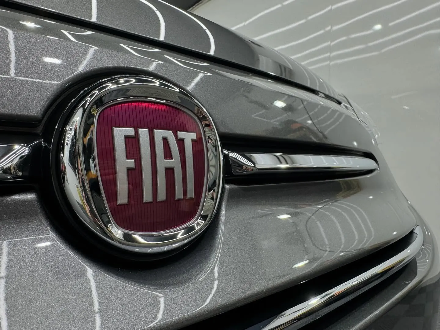 本日はフィアット500 Dolcevitaのボディコーティン...