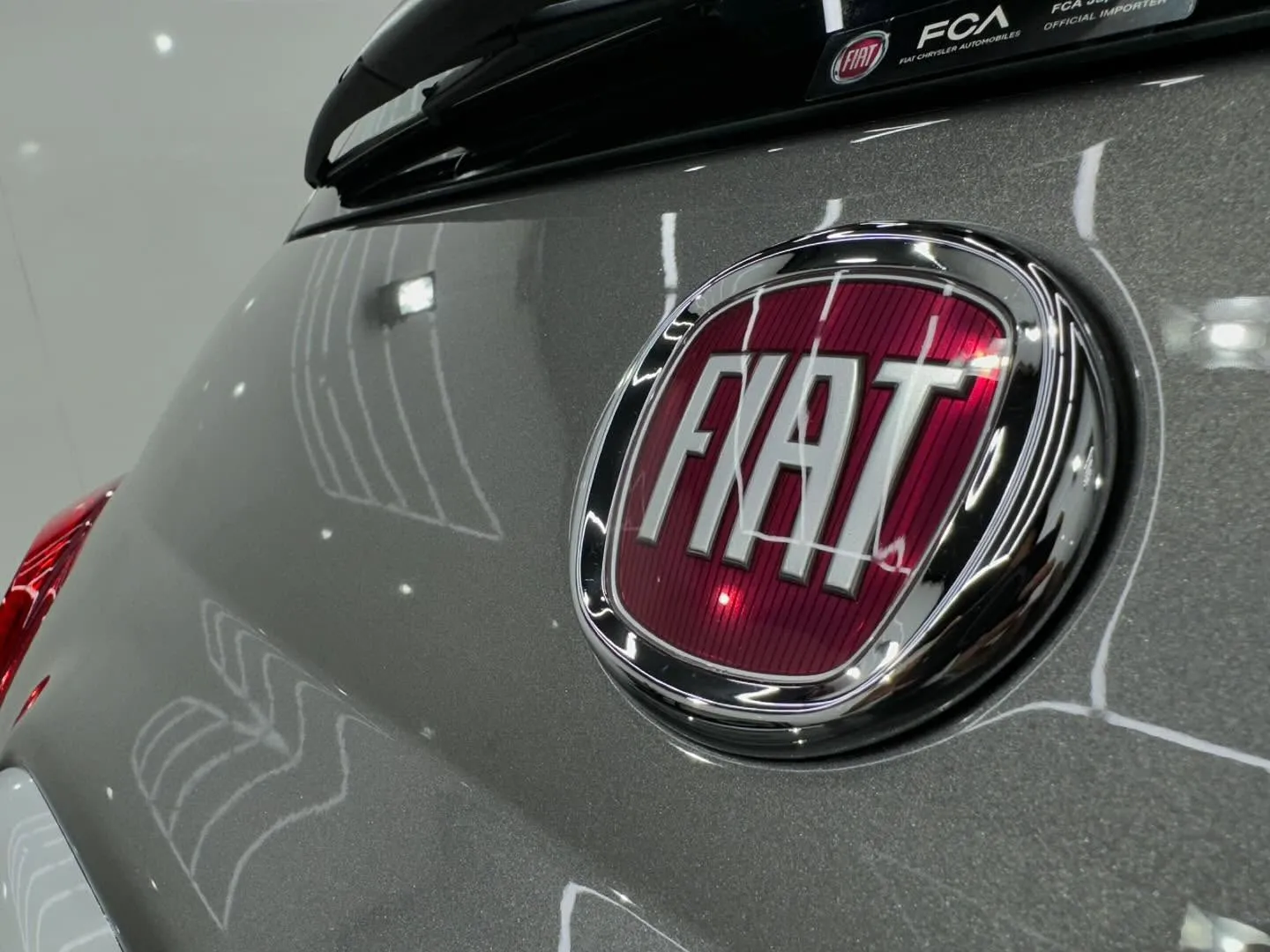 本日はフィアット500 Dolcevitaのボディコーティン...