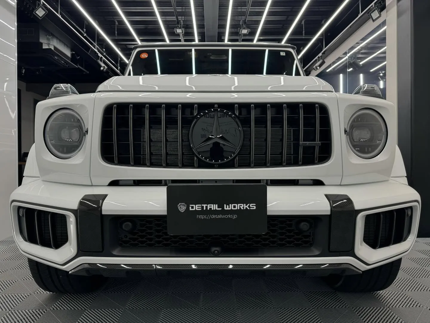 本日はG63AMGのフロント周り、スペアタイヤカバー、その他...