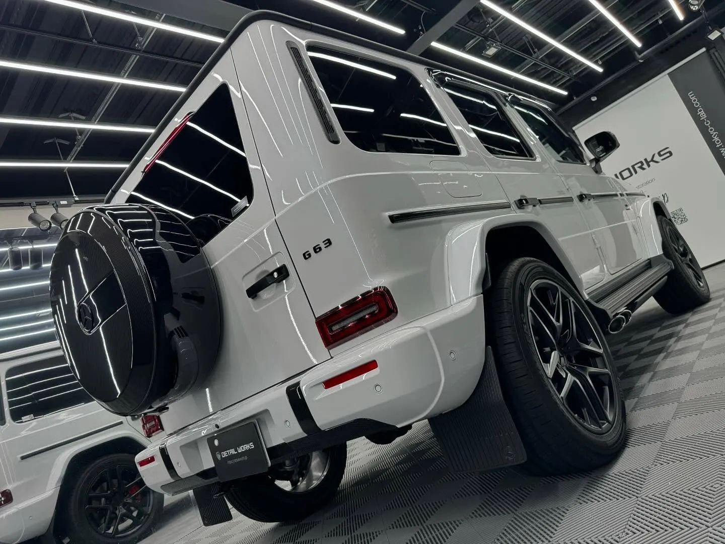 本日はG63AMGのフロント周り、スペアタイヤカバー、その他...