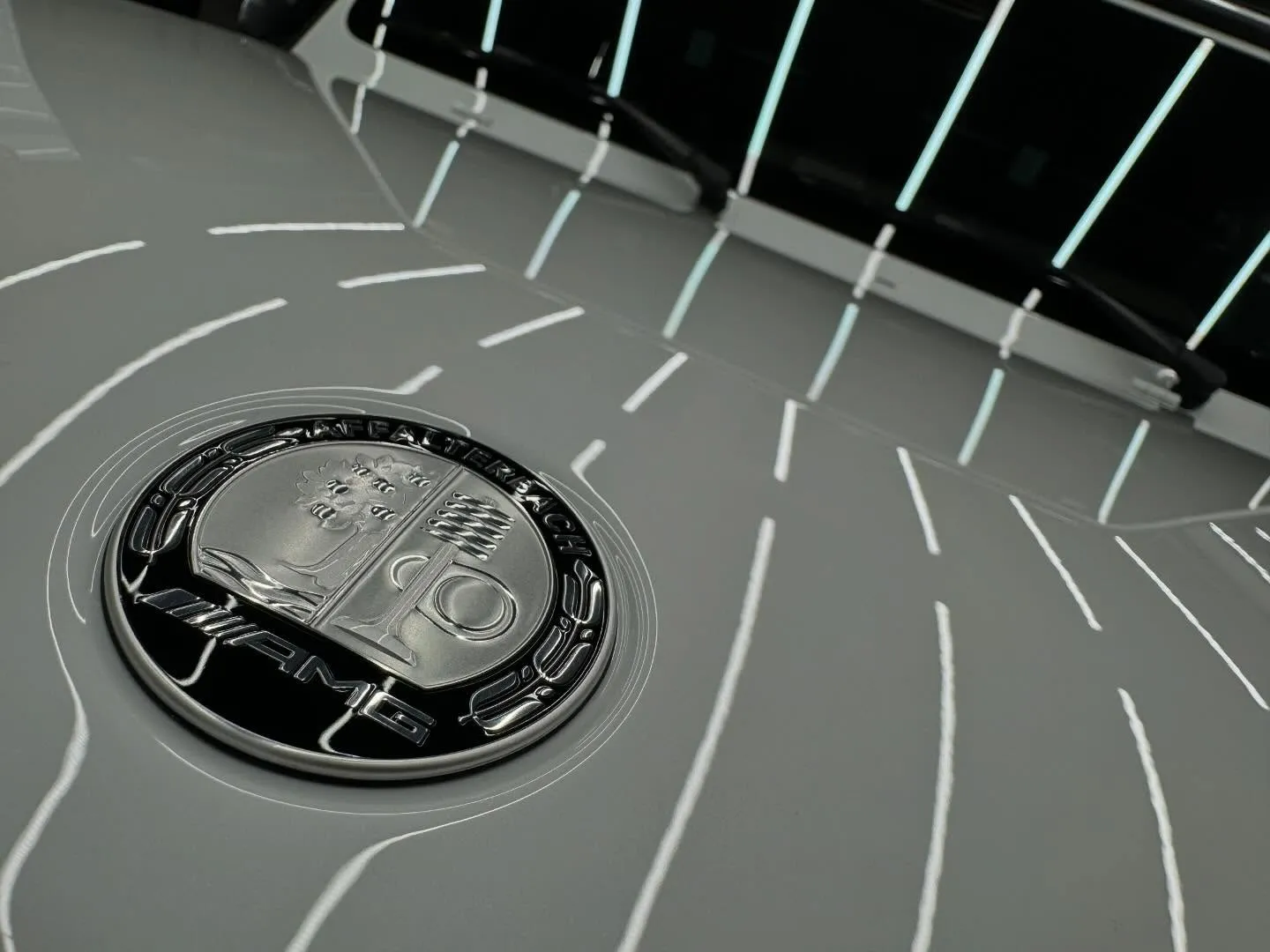 本日はG63AMGのフロント周り、スペアタイヤカバー、その他...