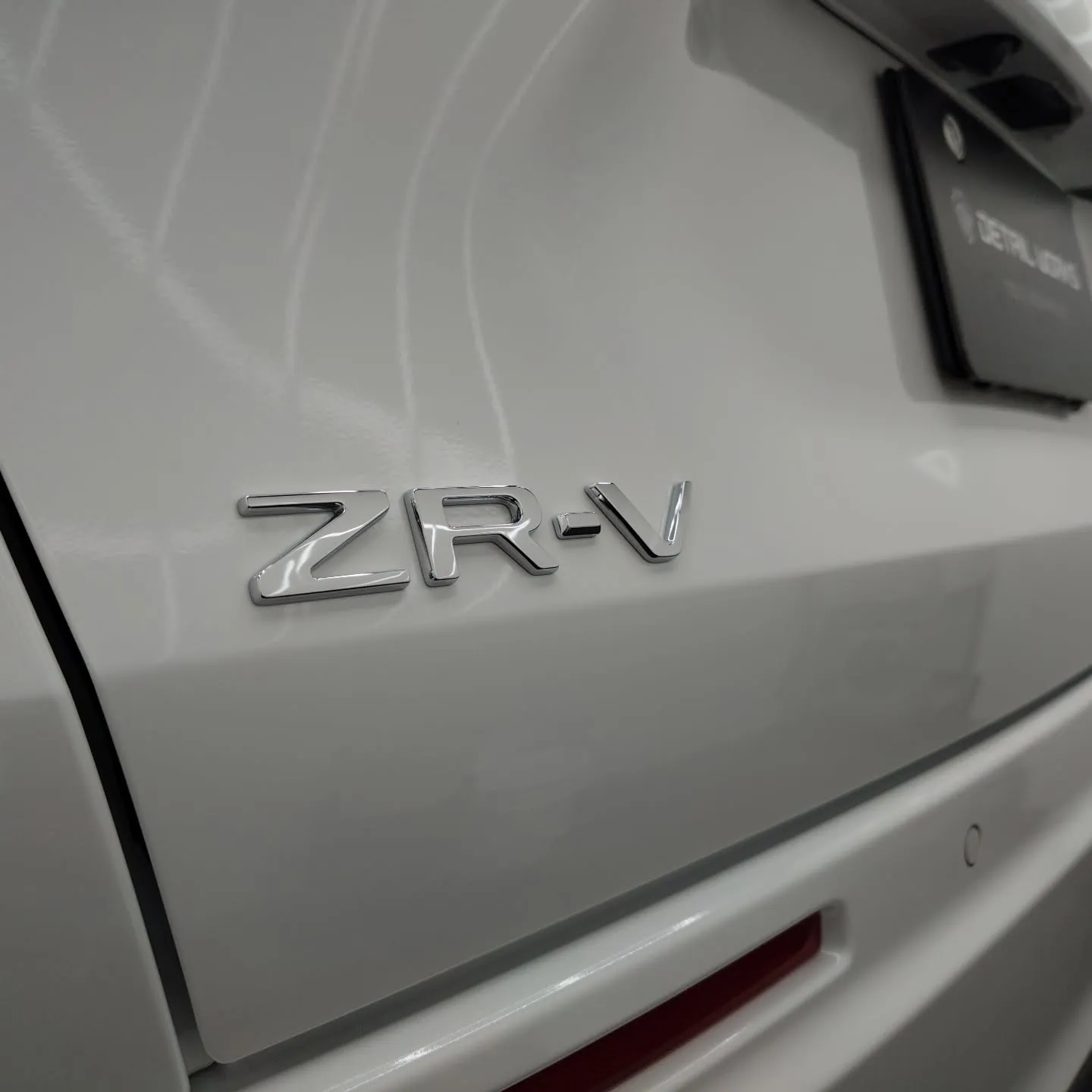 HONDA ZR-Vのボディコーティングのご依頼を頂きました...