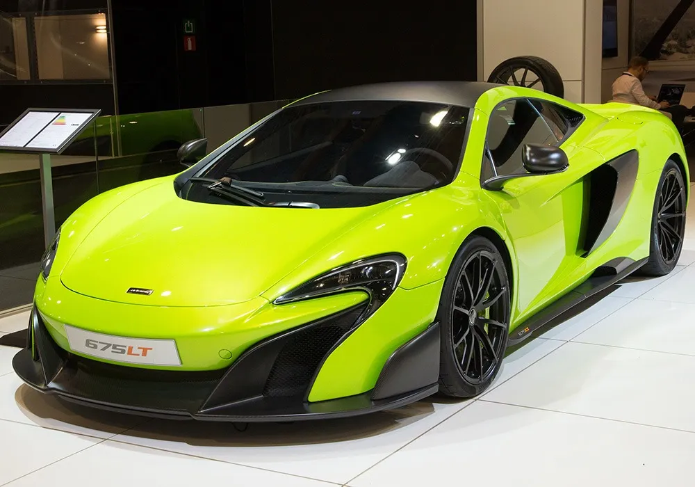 施工価格や内容はディーラーによって違う