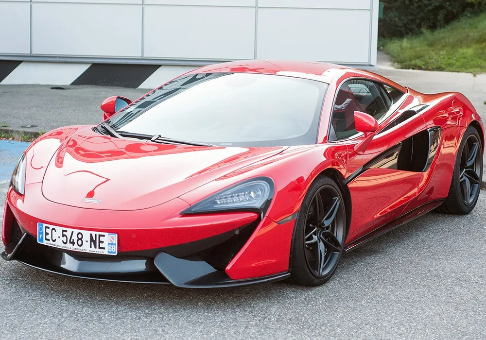 施工価格や内容はディーラーによって違う