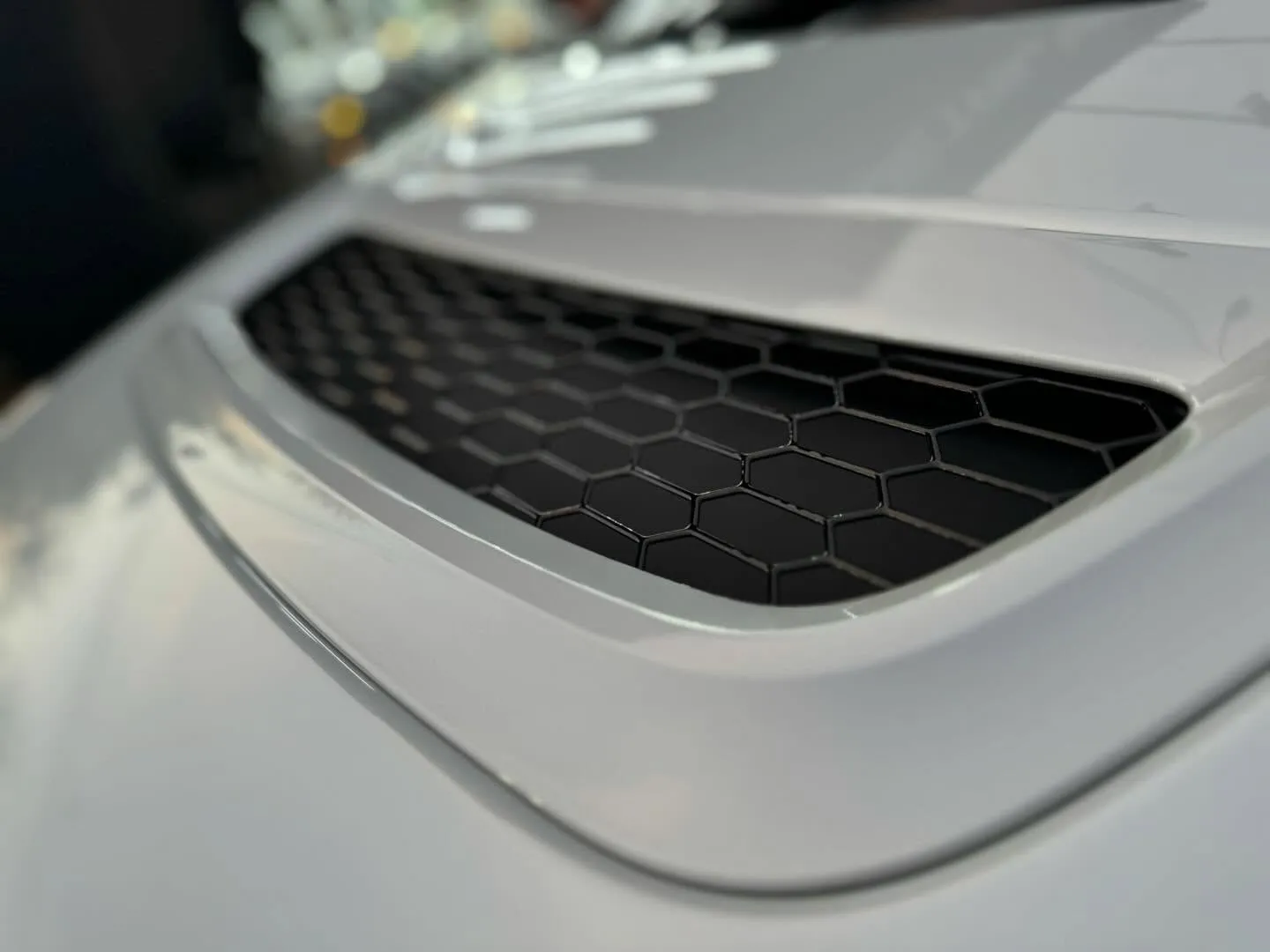 新車GRヤリスのボディコーティング(HI-MOHS COAT...