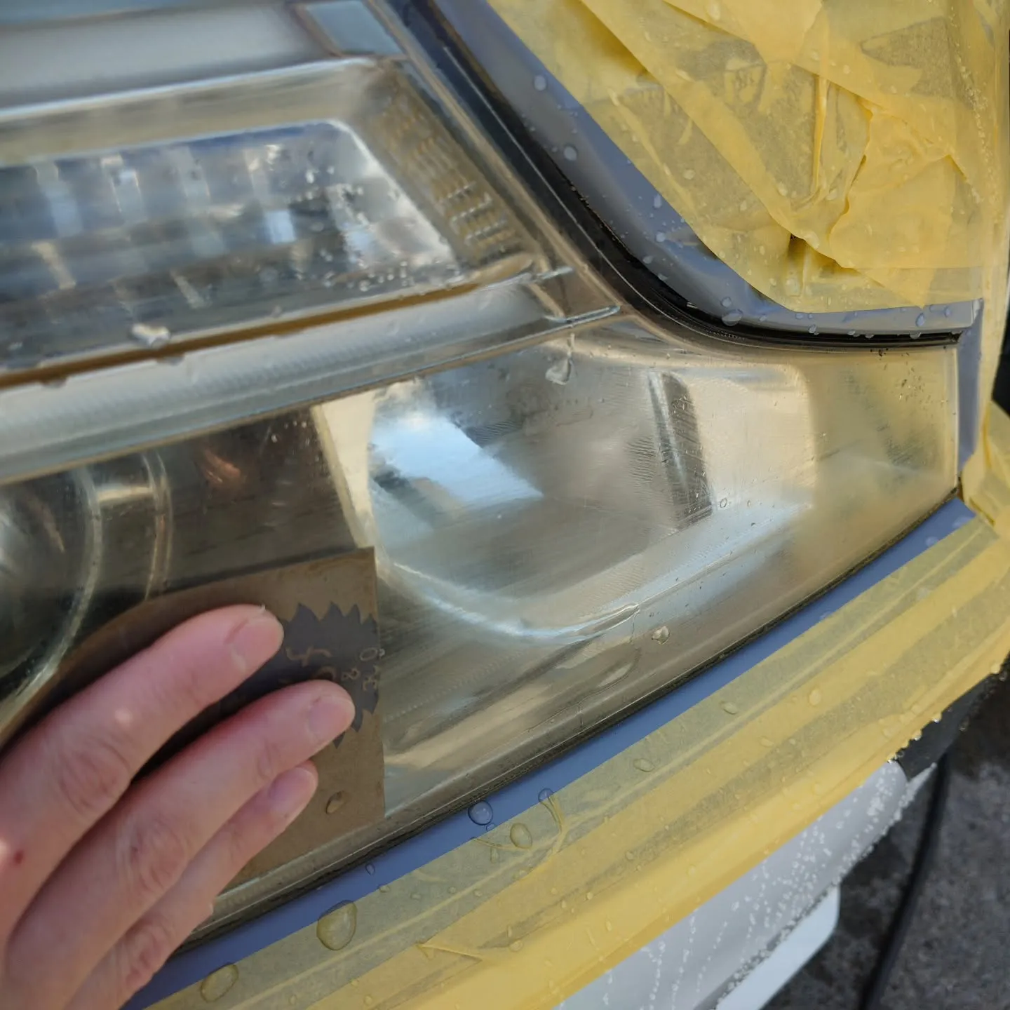 東京都八王子市T様よりヘッドライト研磨のご依頼をいただきまし...