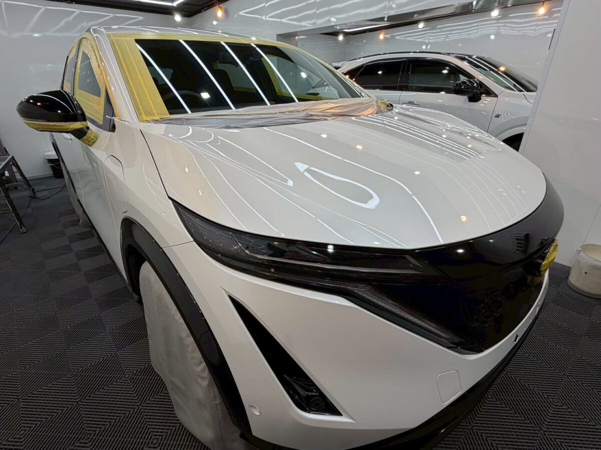 日産アリア　マスキング