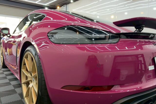 希少カラーPORSCHE718ケイマンGTS4.0　セラミックコーテイングで保護／神奈川県川崎市N様