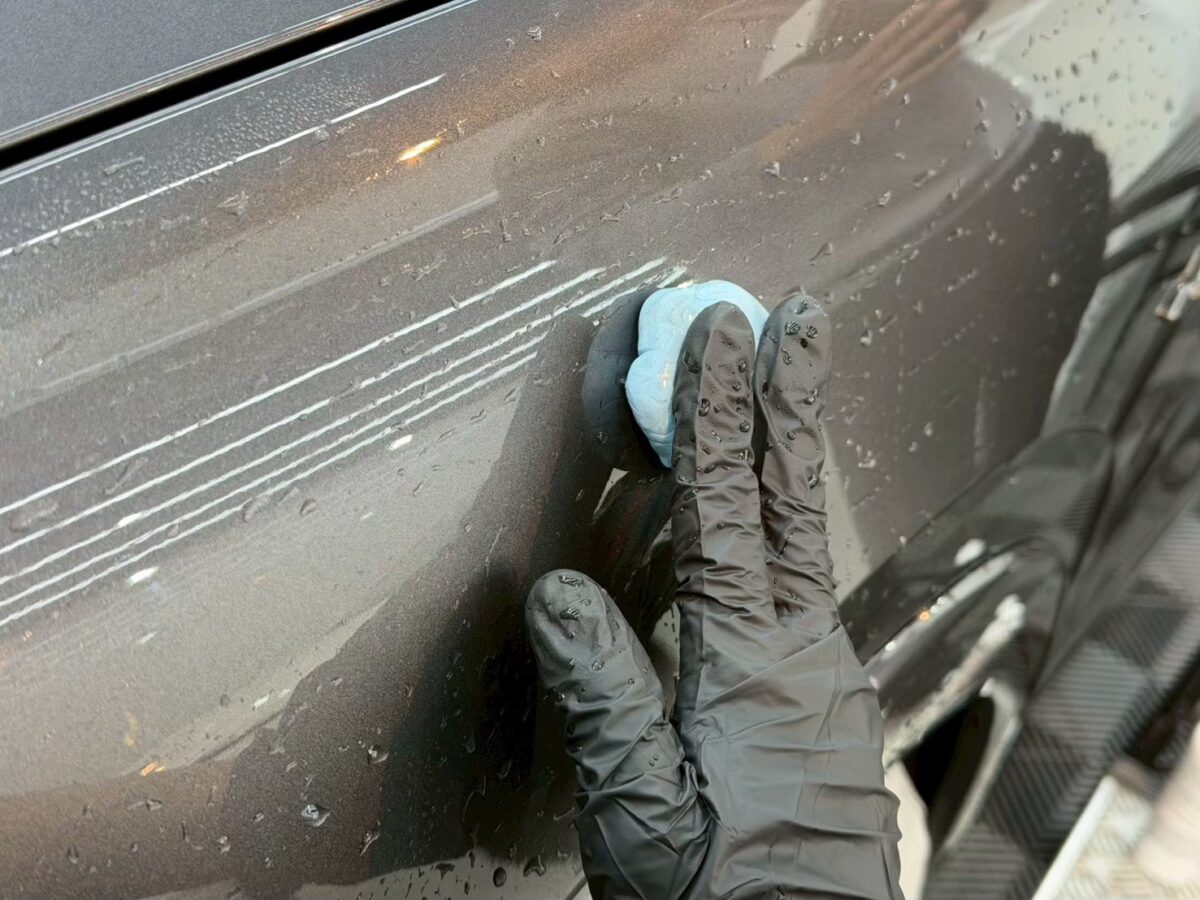 ポルシェカイエンクーペ　鉄粉除去洗車　ボディコーティング